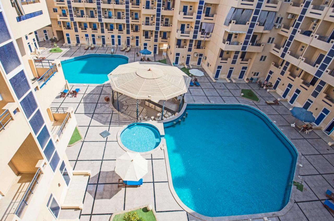 Pool View With Balcony Near El Gouna Hurghada Exterior photo