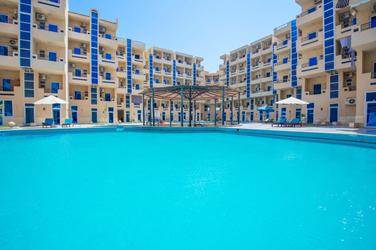 Pool View With Balcony Near El Gouna Hurghada Exterior photo