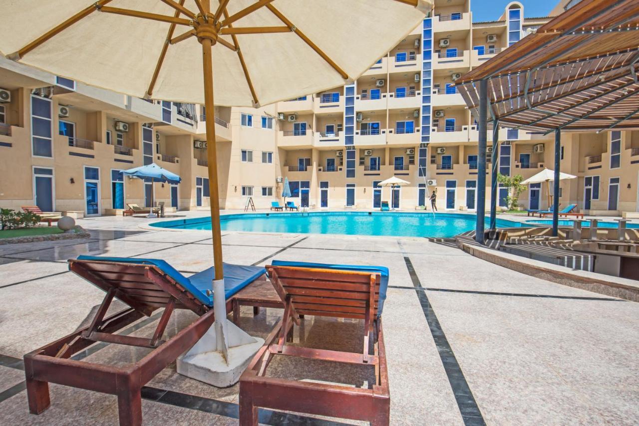 Pool View With Balcony Near El Gouna Hurghada Exterior photo