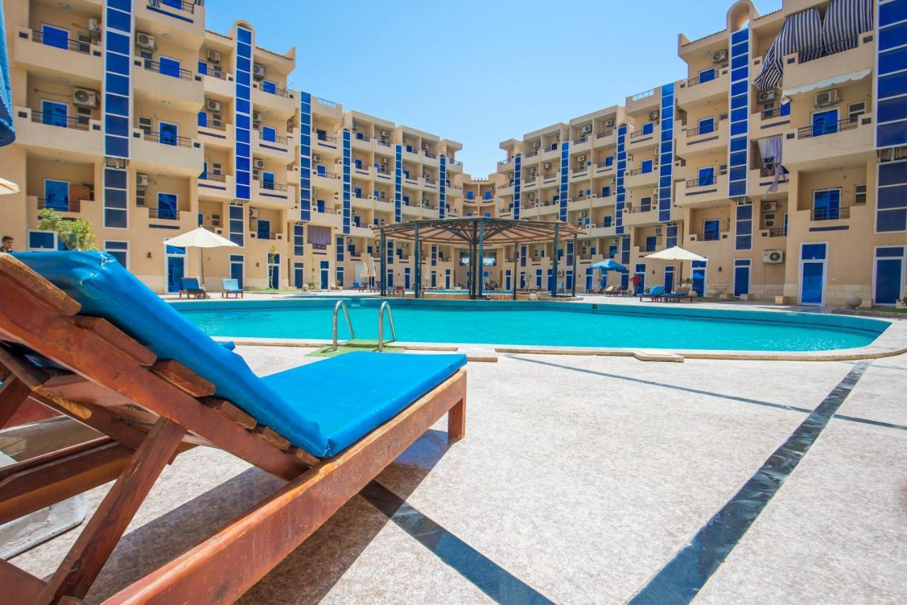Pool View With Balcony Near El Gouna Hurghada Exterior photo